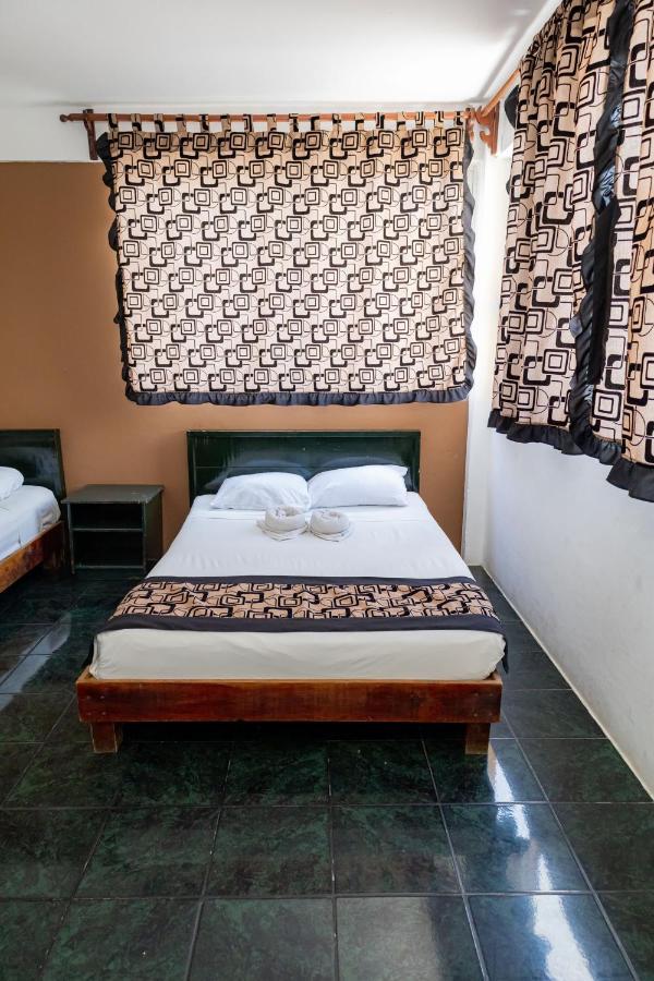Hotel Las Palmas Cancun Centro エクステリア 写真