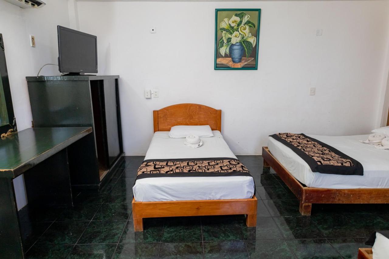 Hotel Las Palmas Cancun Centro エクステリア 写真